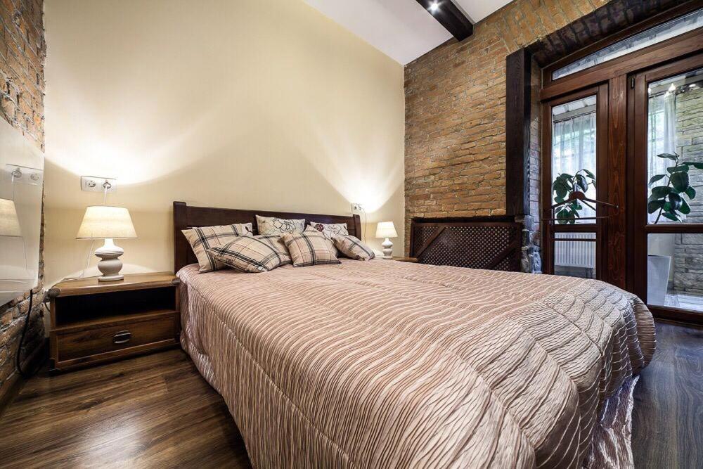 Austrian Apartment Leopoli Esterno foto
